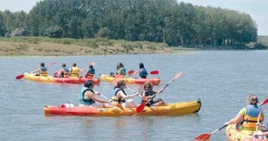 CLUB NAUTIQUE D ECOUFLANT CLUB NAUTIQUE D ECOUFLANT